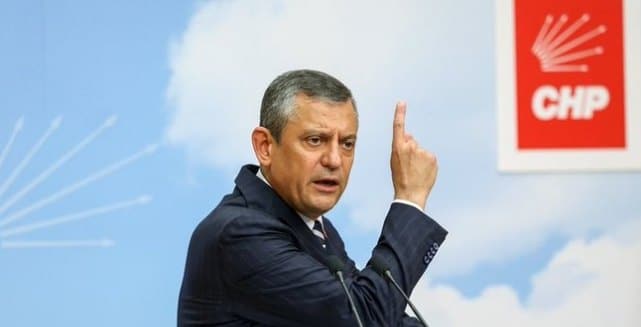 Özgür Özel'den Kurultay Kararı Sonrası İlk Tepki