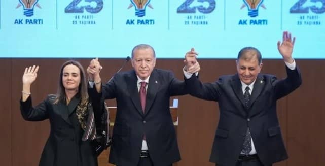Türkiye ve Ege Siyasetinde Tarihi Kırılma: İzmir Büyükşehir Belediye Başkanı Cemil Tugay AK Parti'ye Katıldı