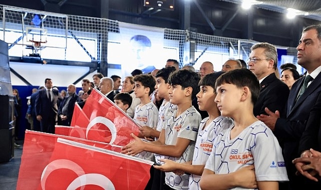 İBB'den Zeytinburnu Eğitime Yeni Spor Tesisi